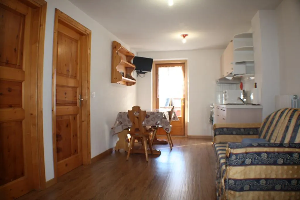 דירות ליביניו Casa Longa
